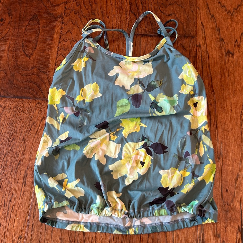 EUC Athleta Blousy Floral Tankini Size 34 D/DD
